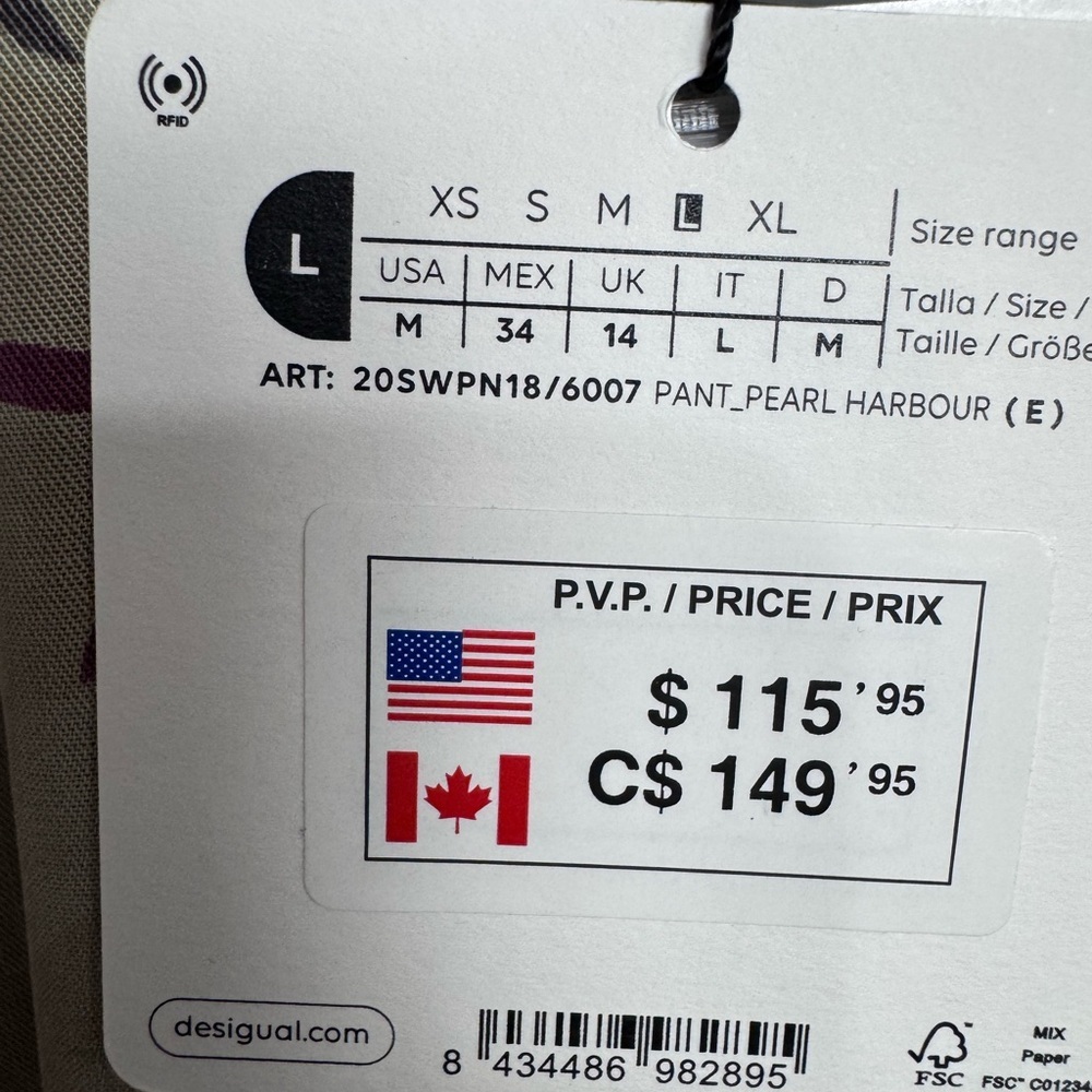 Desigual Pearl Harbour Shorts Femmes Bermuda Paper Bag  Shorts NWT Medium - Picture 9 of 9